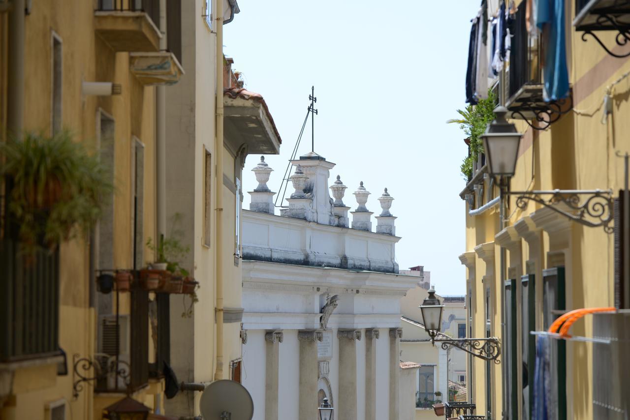 مبيت وإفطار Il Duomo ساليرنو المظهر الخارجي الصورة